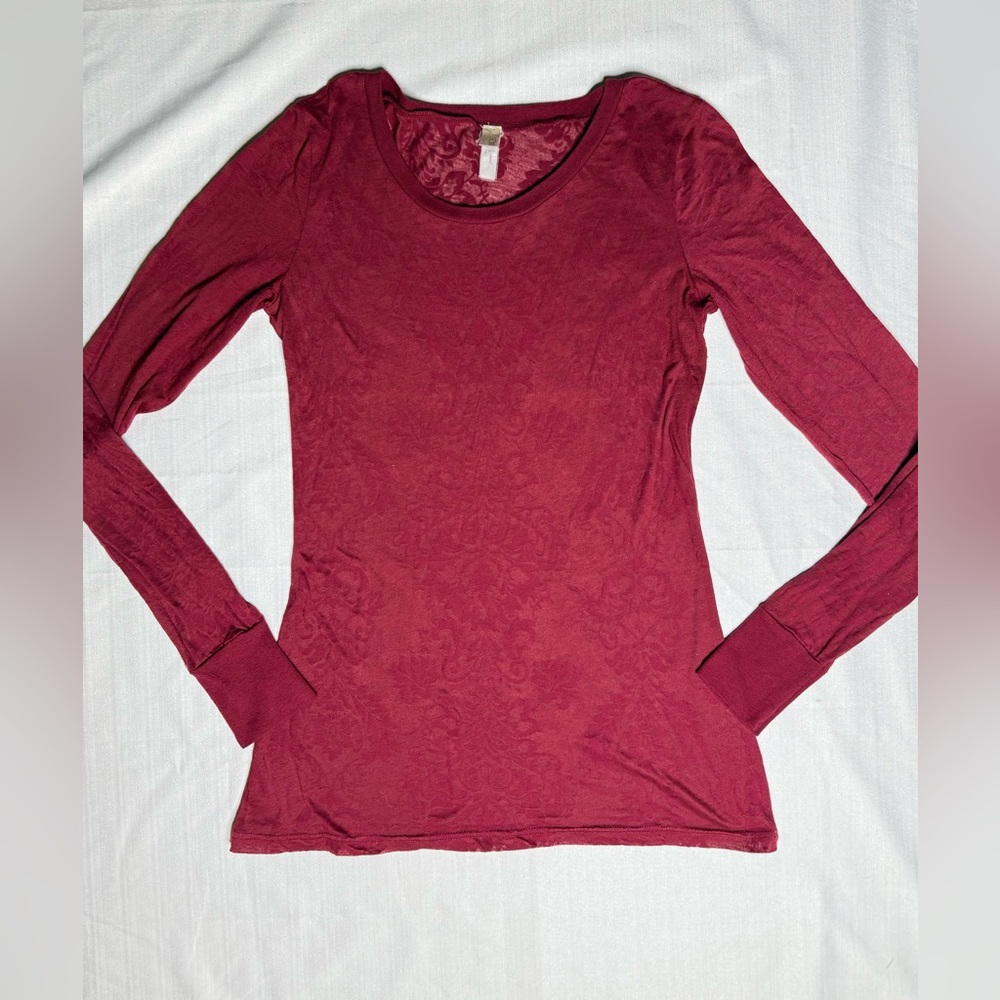 BKE Buckle Maroon Women’s Open Knit Top Large Long Sleeve  Layering Shirt